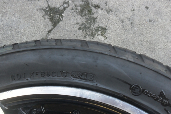 ล้อแม็ก17นิ้ว 5รู114 พร้อมยาง สวยๆ 4 ล้อ ราคา 6900 บาท