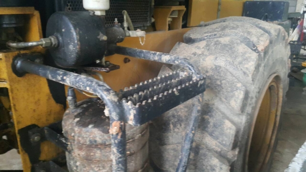 Sem  รถตักล้อยาง  สภาพดี  พร้อมใช้