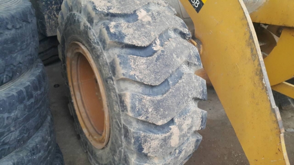 Sem  รถตักล้อยาง  สภาพดี  พร้อมใช้