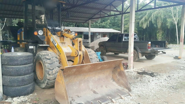 Sem  รถตักล้อยาง  สภาพดี  พร้อมใช้