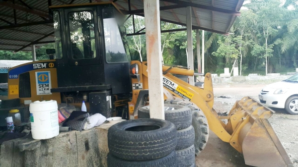Sem  รถตักล้อยาง  สภาพดี  พร้อมใช้