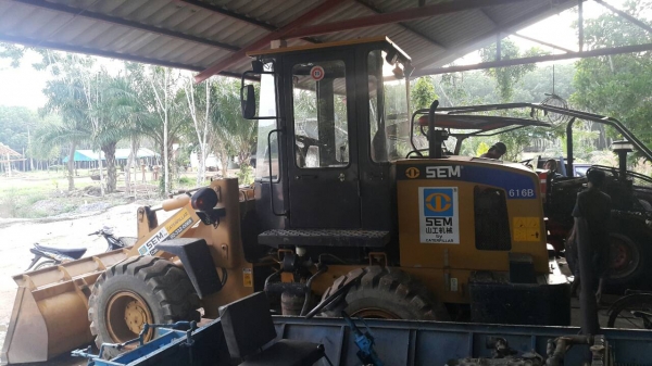 Sem  รถตักล้อยาง  สภาพดี  พร้อมใช้