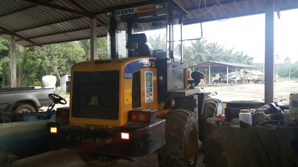 Sem  รถตักล้อยาง  สภาพดี  พร้อมใช้