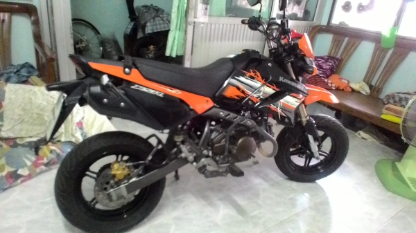 ขาย kawasaki KSR ปี55 สี ส้ม-ดำ ขาย kawasaki KSR ปี55 สี ส้ม-ดำ