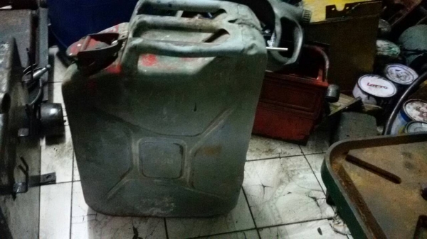 ถังน้ำมัน รถจี๊ป