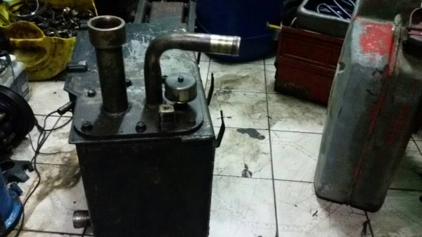 ถังน้ำมันไฮ่ดรอลิค