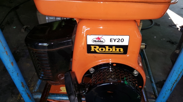 ปั้มน้ำ 5 แรง โรบิน ออก 3 นี้ว กับ มิซู 6 แรง ออก 2.5 นิ้ว ปั้มน้ำ 5 แรง โรบิน ออก 3 นี้ว กับ มิซู 6 แรง ออก 2.5 นิ้ว