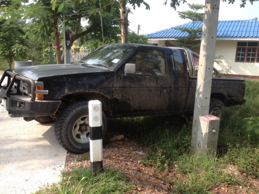 ขายรถโฟร์วิลล์ราคาถูกไว้ใช้งานซักคันครับ ขายรถโฟร์วิลล์ราคาถูกไว้ใช้งานซักคันครับ