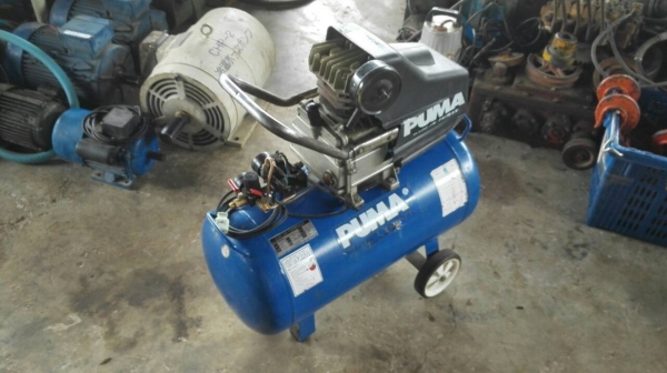 ======== Sold Out!! ======== ปั้มลม PUMA ขนาดเล็ก 3 HP. 220V. ถัง 50 ลิตร สภาพสวยใหม่พร้อมใช้!! 089-2499-123 นครปฐม
