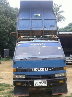 หกล้อ อีซูซุ NPR135 ดั้ม5คิว สภาพดีสวยบางเดิมช่วงล่างใหญ่ พร้อมใช้งาน ทะเบียนพร้อมโอน