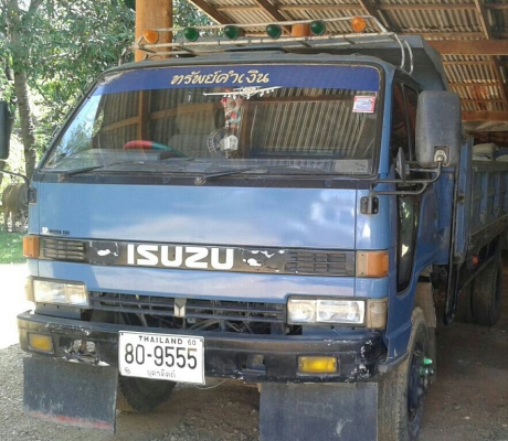 หกล้อ อีซูซุ NPR135 ดั้ม5คิว สภาพดีสวยบางเดิมช่วงล่างใหญ่ พร้อมใช้งาน ทะเบียนพร้อมโอน