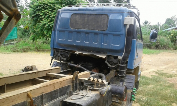 หกล้อ อีซูซุ NPR135 ดั้ม5คิว สภาพดีสวยบางเดิมช่วงล่างใหญ่ พร้อมใช้งาน ทะเบียนพร้อมโอน