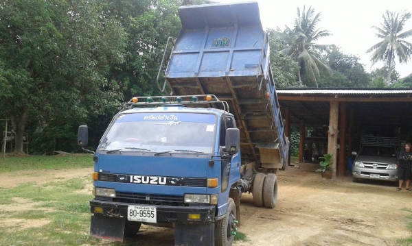 หกล้อ อีซูซุ NPR135 ดั้ม5คิว สภาพดีสวยบางเดิมช่วงล่างใหญ่ พร้อมใช้งาน ทะเบียนพร้อมโอน