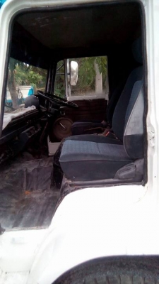 ขายรถ 6ล้อ กระบะพร้อมคอก  400,000 บ.