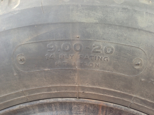 ขายล้อ ขอบ20 น๊อต 6ตัว กะทะแถมยาง