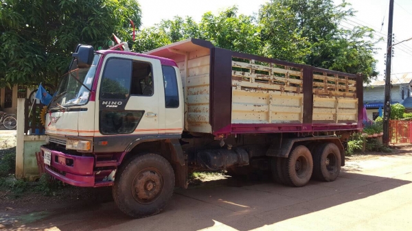 ขาย 10 ล้อดั้ม HINO FM3M คัสซีสวยตลอดเส้น เครื่องเดิม M10C 240 แรงม้า เกียร์เดิม สโลว์เดิม แอร์เย็น ช่วงล่าง ZM ทะเบียนพร้อมโอน ขาย 10 ล้อดั้ม HINO FM3M คัสซีสวยตลอดเส้น เครื่องเดิม M10C 240 แรงม้า เกียร์เดิม สโลว์เดิม แอร์เย็น ช่วงล่าง ZM ทะเบียนพร้อมโอน