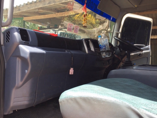 ขายรถหัวลากกับหาง 22ล้อ HINO FM8JKKA เครื่อง 251แรงม้ากับหางพื้นเรียบ 3เพลาแท้ ปี52 สนใจโทร 081-970-
