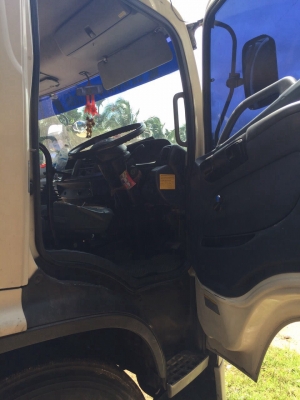 ขายรถหัวลากกับหาง 22ล้อ HINO FM8JKKA เครื่อง 251แรงม้ากับหางพื้นเรียบ 3เพลาแท้ ปี52 สนใจโทร 081-970-