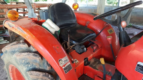 ขายรถไถ KUBOTA 3608 ปี 53 เอกสารเล่มทะเบียนครบ รถใช้งานน้อย อุปกรณ์มีผานดันหน้า ผาน 4 และผาน 5 ขายรถไถ KUBOTA 3608 ปี 53 เอกสารเล่มทะเบียนครบ รถใช้งานน้อย อุปกรณ์มีผานดันหน้า ผาน 4 และผาน 5