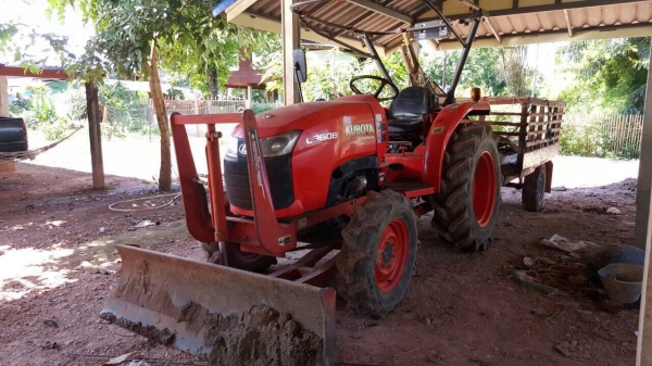 ขายรถไถ KUBOTA 3608 ปี 53 เอกสารเล่มทะเบียนครบ รถใช้งานน้อย อุปกรณ์มีผานดันหน้า ผาน 4 และผาน 5 ขายรถไถ KUBOTA 3608 ปี 53 เอกสารเล่มทะเบียนครบ รถใช้งานน้อย อุปกรณ์มีผานดันหน้า ผาน 4 และผาน 5