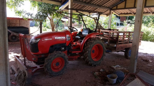 ขายรถไถ KUBOTA 3608 ปี 53 เอกสารเล่มทะเบียนครบ รถใช้งานน้อย อุปกรณ์มีผานดันหน้า ผาน 4 และผาน 5 ขายรถไถ KUBOTA 3608 ปี 53 เอกสารเล่มทะเบียนครบ รถใช้งานน้อย อุปกรณ์มีผานดันหน้า ผาน 4 และผาน 5