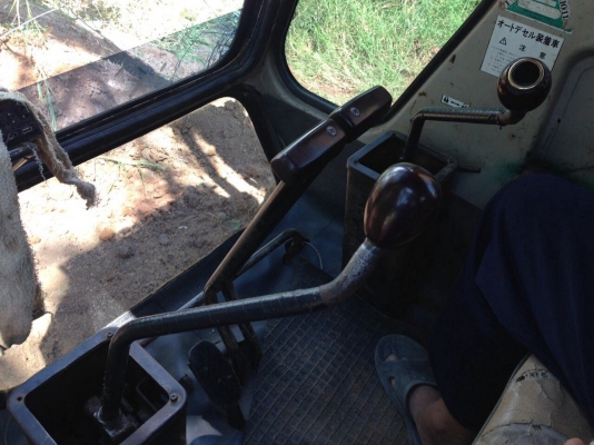 ขายแบคโฮ KOMATSU PC120-3 เอกสารใบอินวอยซ์ รถสวยใช้งานได้ดี เครื่องดี ปั้มแรงทำงานไม่โหลด