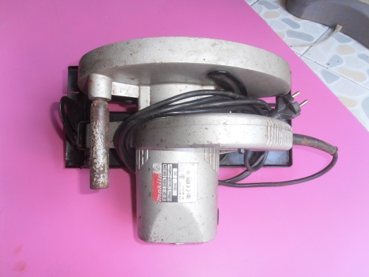 เลื่อยวงเดือน มากิต้า 9 นิ้ว เลื่อยวงเดือน มากิต้า 9 นิ้ว