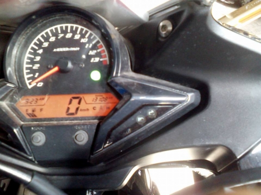 ขาย Honda CBR 150 i ปี 57 สภาพดีเดิมๆ เครื่องดี รถวิ่งไป 13,xxx เล่มพร้อมโอน