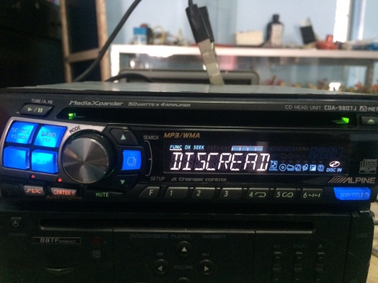 Alpine CDA-9807J MP3-RW CD-RW ปรีเอ้า1ชุด คุมกล่องCD มือ2 ญี่ปุ่น