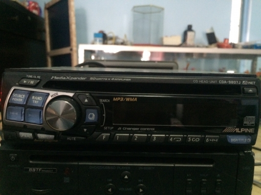 Alpine CDA-9807J MP3-RW CD-RW ปรีเอ้า1ชุด คุมกล่องCD มือ2 ญี่ปุ่น