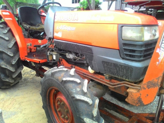 ขายรถไถ KUBOTA L4508 DI พร้อมดันหน้า ราคา 220,000 ทะเบียนพร้อมโอน id line=0818618678 id line=carbonthai