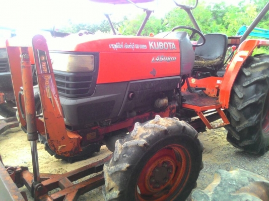 ขายรถไถ KUBOTA L4508 DI พร้อมดันหน้า ราคา 220,000 ทะเบียนพร้อมโอน id line=0818618678 id line=carbonthai