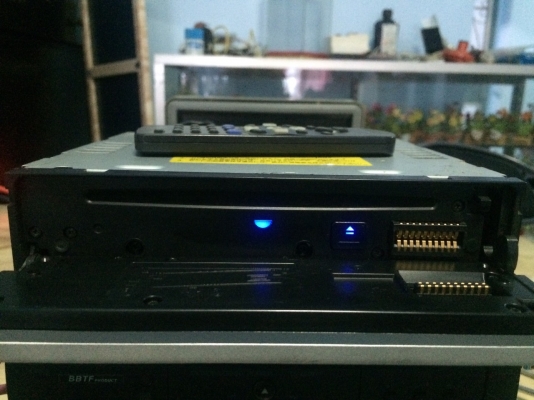 SONY CDX-7700 24Bit 4V รุ่นใหญ่ MP3-RW CD-RW AUX จอกราฟฟิก ลูกเล่นเยอะ ปรีเอ้า3ชุด 1AUX คุมกล่องCD พร้อมรีโมท สภาพสวย มือ2 ญี่ปุ่น