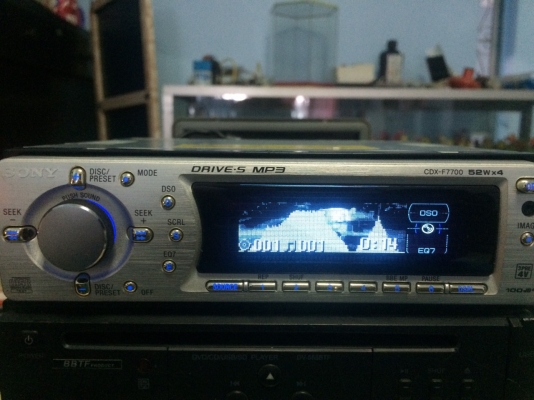 SONY CDX-7700 24Bit 4V รุ่นใหญ่ MP3-RW CD-RW AUX จอกราฟฟิก ลูกเล่นเยอะ ปรีเอ้า3ชุด 1AUX คุมกล่องCD พร้อมรีโมท สภาพสวย มือ2 ญี่ปุ่น