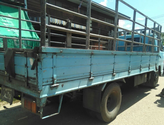 ขาย 265,000บ หกล้อ อีซูซุ NKR110 ปี35 แอร์ เกียร์สั้น สภาพดีสวยบางเดิมพร้อมใช้ ทะเบียนพร้อมโอน