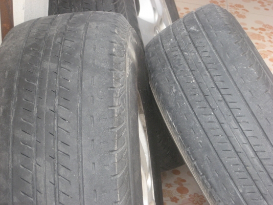 ยางพร้อมแมกด์ไตตันแท้ถูกๆๆขอบ15