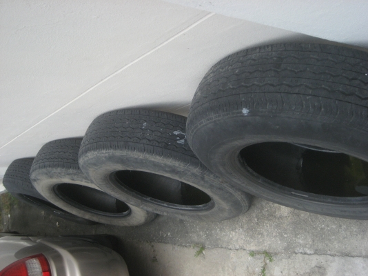 ยาง215/70ขอบ15 ถูกๆๆ1000