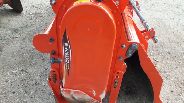 ขายโรตารี่ปั่นตราช้าง RX182F-s เดิมๆพร้อมยอยใบเต็ม สภาพใหม่มากๆใช้งานน้อยมาก 0872016577 ขายโรตารี่ปั่นตราช้าง RX182F-s เดิมๆพร้อมยอยใบเต็ม สภาพใหม่มากๆใช้งานน้อยมาก 0872016577