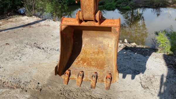 ขายด่วนรถเเม็คโครคูโบต้า KH-25แทคเหล็กเทียบเท่า PC25เคื่องคูโบต้า3สูบเก่าญี่ปุ่นแท้ไม่เคยใช้งานเมืองไทยเลยส่งให้ฟรีๆ