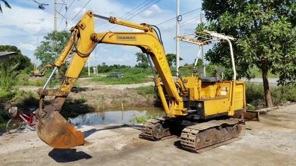 ขายด่วนรถเเม็คโครยันม่าYB25Bเทียบเท่า PC25เคื่องยันม่า3สูบรถนำเข้าเก่านอกไม่เคยใช้งานในเมืองไทยเลยส่งให้ฟรี