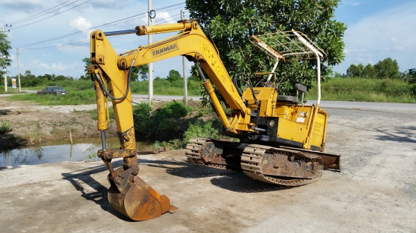 ขายด่วนรถเเม็คโครยันม่าYB25Bเทียบเท่า PC25เคื่องยันม่า3สูบรถนำเข้าเก่านอกไม่เคยใช้งานในเมืองไทยเลยส่งให้ฟรี