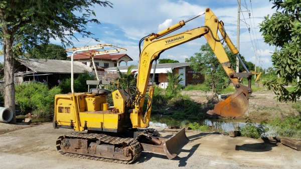 ขายด่วนรถเเม็คโครยันม่าYB25Bเทียบเท่า PC25เคื่องยันม่า3สูบรถนำเข้าเก่านอกไม่เคยใช้งานในเมืองไทยเลยส่งให้ฟรี