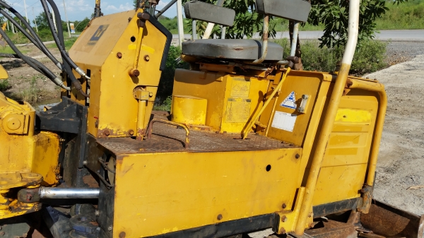 ขายด่วนรถเเม็คโครยันม่าYB25Bเทียบเท่า PC25เคื่องยันม่า3สูบรถนำเข้าเก่านอกไม่เคยใช้งานในเมืองไทยเลยส่งให้ฟรี