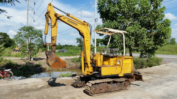 ขายด่วนรถเเม็คโครยันม่าYB25Bเทียบเท่า PC25เคื่องยันม่า3สูบรถนำเข้าเก่านอกไม่เคยใช้งานในเมืองไทยเลยส่งให้ฟรี