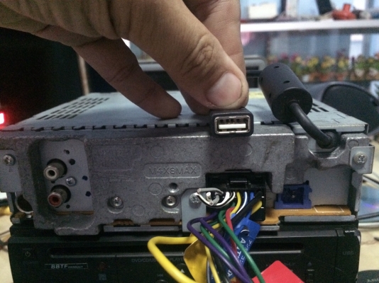 Pioneer DEH-P530 USB Ipod MP3-RW CD-RW AUX ปรีเอ้า1ชุด คุมกล่องCD ไฟ7สี มือ2 ญี่ปุ่น