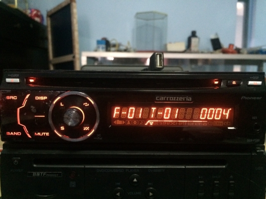 Pioneer DEH-P530 USB Ipod MP3-RW CD-RW AUX ปรีเอ้า1ชุด คุมกล่องCD ไฟ7สี มือ2 ญี่ปุ่น