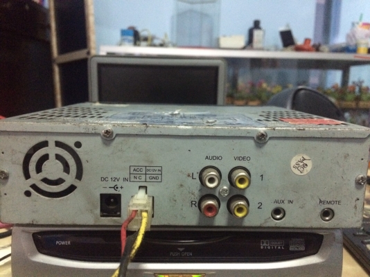 BBTF DV-555BTF USB SDCARD DVD-RW VCD-RW MP3-RW CD-RW AUX ปรีเอ้า1ชุด ด้านหลัง Vedio2ชุด ด้านหลัง ปรีเอ้า1ชุด ด้านหน้า Vedio1ขุด ด้านหน้า ไม่มีภาคขยาย มือ2 ญี่ปุ่น