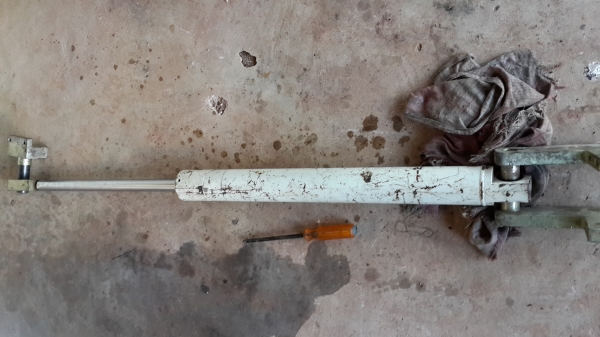 ขายกระบอกไฮดรอลิค