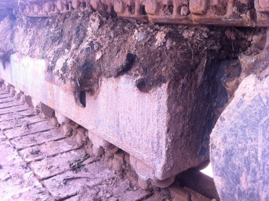 ขายด่วนรถแบคโฮYN10ชุปเปอรทำงานได้5พันกว่าชัวโมงมีเลม