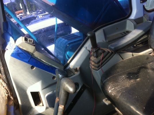 ขายด่วนรถแบคโฮYN10ชุปเปอรทำงานได้5พันกว่าชัวโมงมีเลม